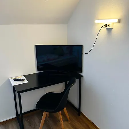 Fruehstueckspension Elena Nicoleta Caltun Apartment Fischamend