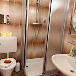 Fruehstueckspension Elena Nicoleta Caltun Apartment Fischamend