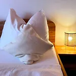 Apartmán Fruehstueckspension Elena Nicoleta Caltun *