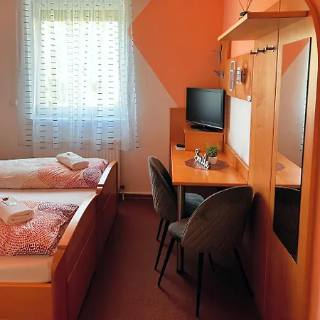 Fruehstueckspension Elena Nicoleta Caltun דירה פישמנד דורף