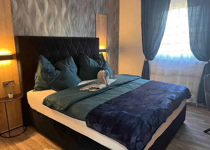 Fruehstueckspension Elena Nicoleta Caltun דירה