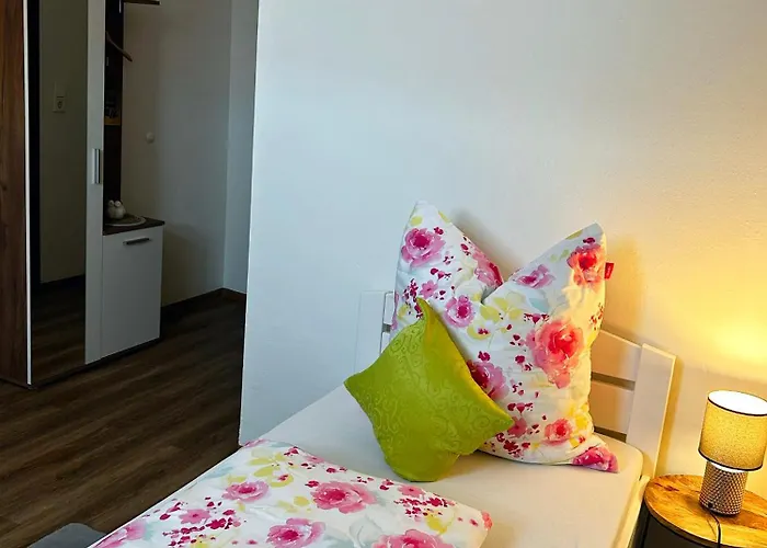 Fruehstueckspension Elena Nicoleta Caltun * פישמנד דורף